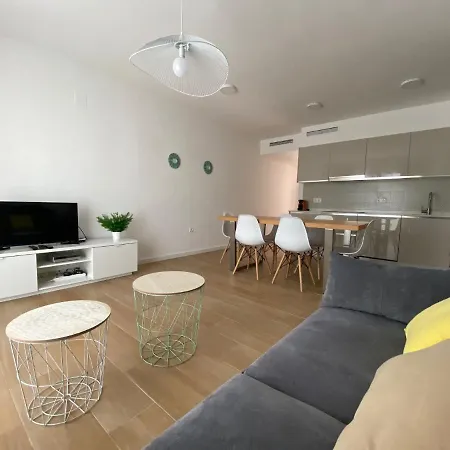 Primera Linea Sin Ascensor Apartment